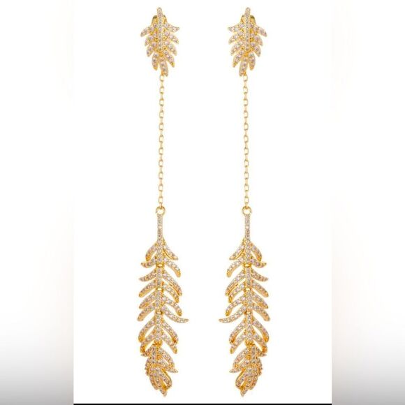 Floating feather chandelier earrings in gold tone with crystal - Picture 1 of 1